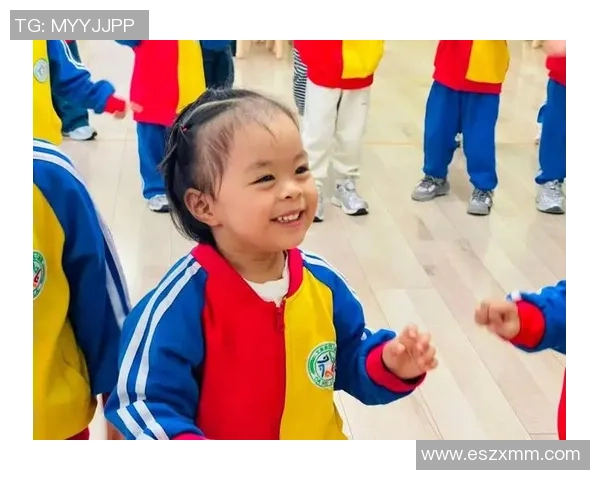 小朋友热情邀请足球明星共度快乐时光展现梦想与友谊的精彩瞬间